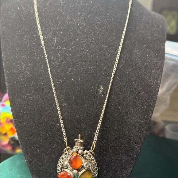 Elegant Perfume Bottle Snuff Silver Tone Pendant with Amber and Yellow Stones - Picture 5 of 6